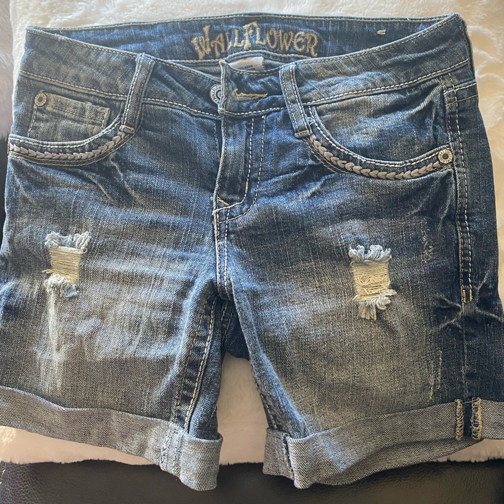 Wallflower Jean Shorts